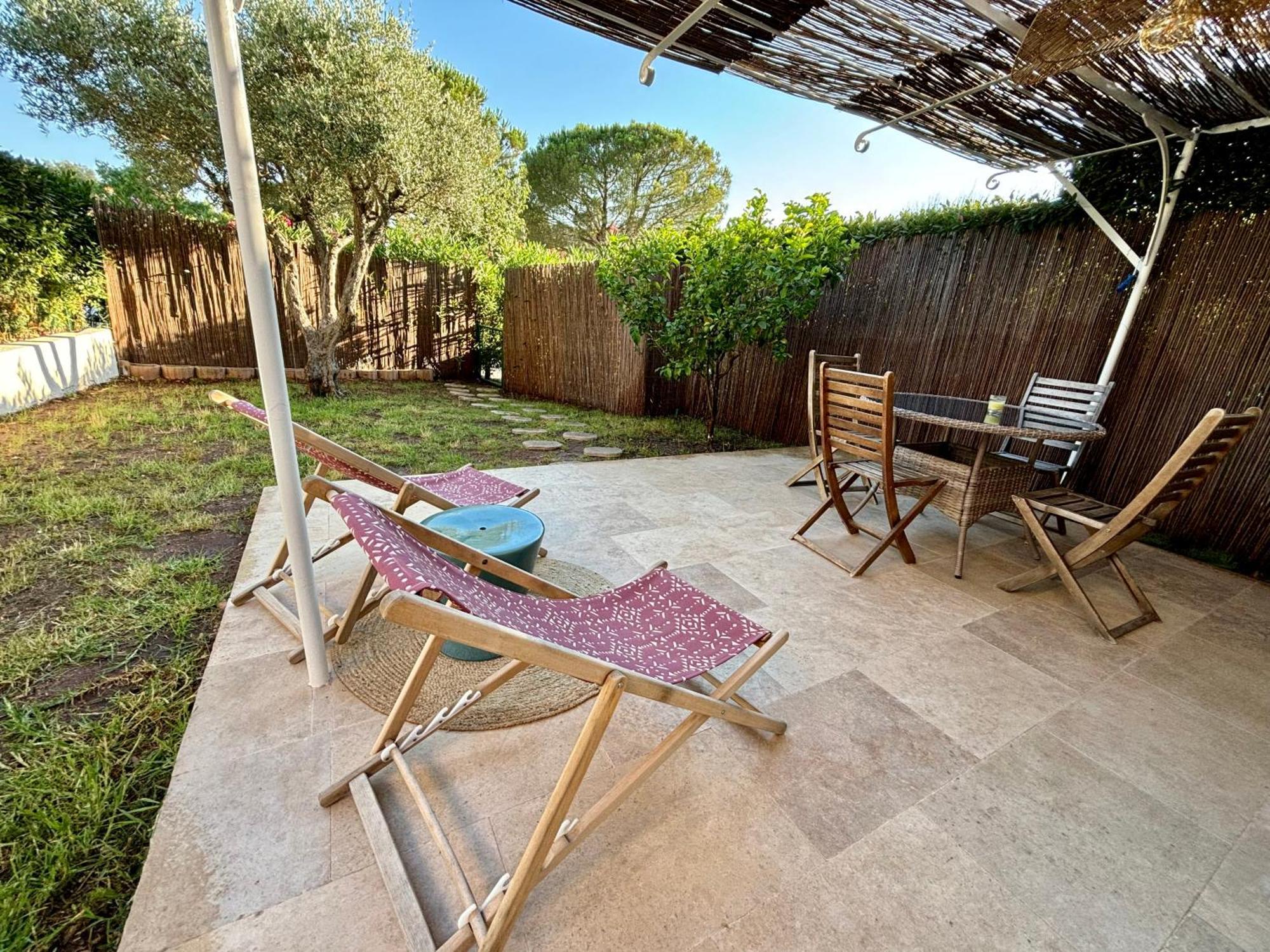 Bastidon Paisible Dans Residence Avec Piscine Fréjus Buitenkant foto